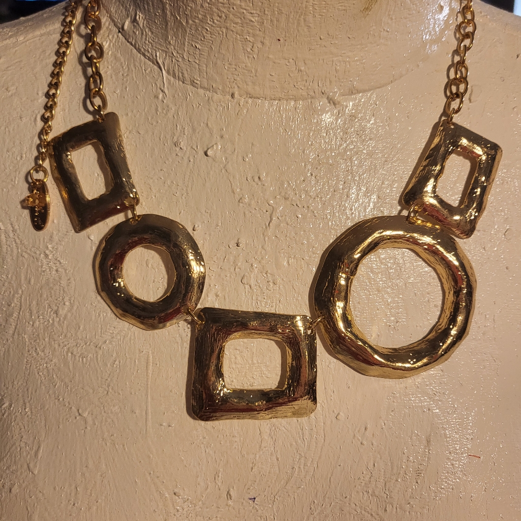 Nwot Jules B Elegant Gold-Tone Necklace And Bracelet Set